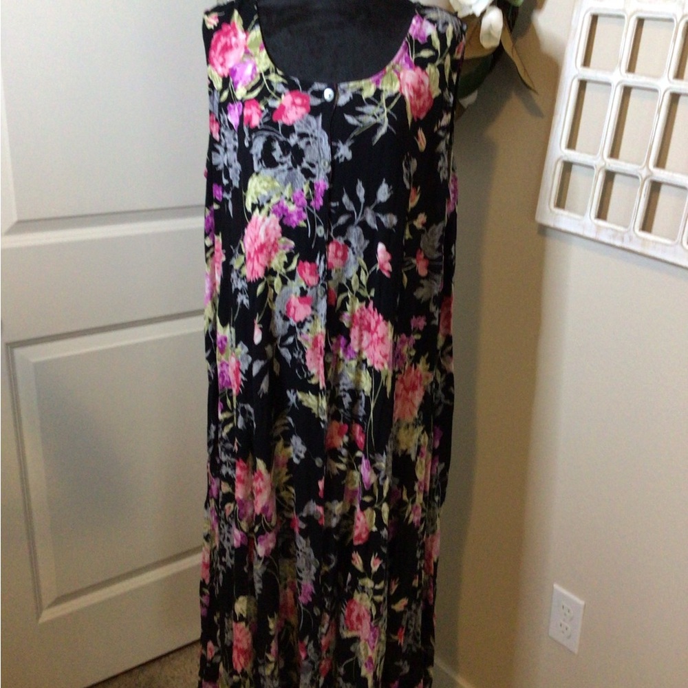 Black floral maxi dress